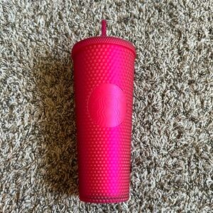 Raspberry pink studded tumbler